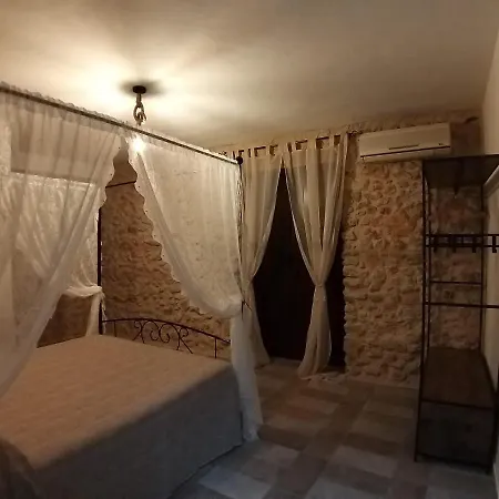A Cantunera O Castieddu Maison d'hôtes Naro