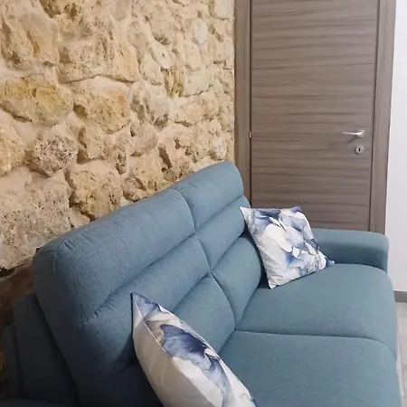 A Cantunera O Castieddu Pensión Naro