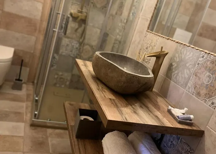 Pensión A Cantunera O Castieddu 3*